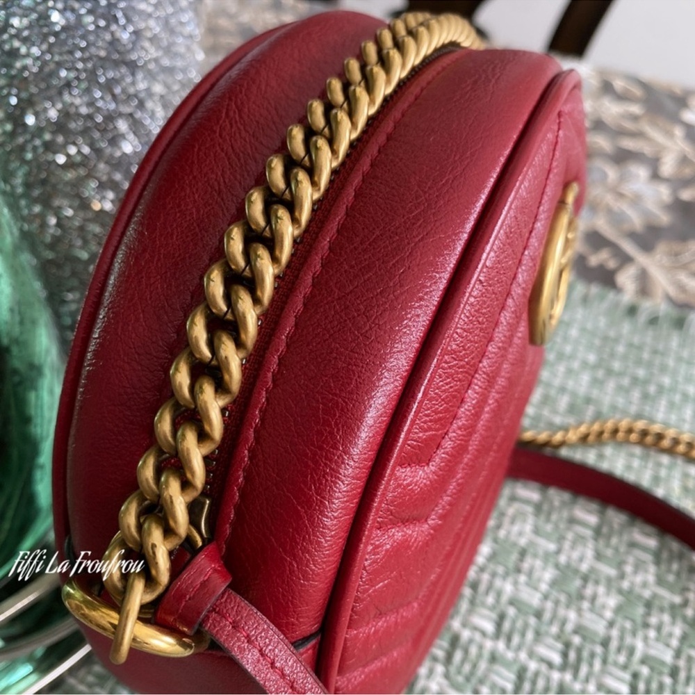 Athentic Gucci Red Quilted crossbody - Picture 11 of 16